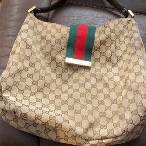 Gucci Hobo purse.